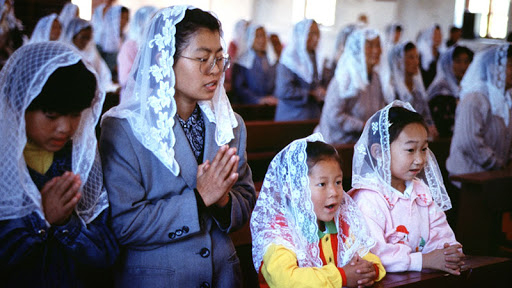 A província de Hainan oferece a "recompensa" de 100.000 yuans a quem der informações que levem à prisão de estrangeiros "envolvidos em atividades religiosas não autorizadas".