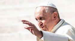 No dia Mundial das Missões, após a recitação do Angelus, Papa Francisco recorda os missionários "que semeiam o Evangelho no grande campo do mundo"