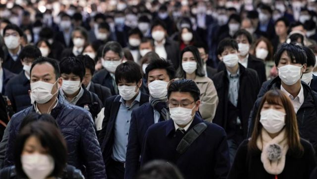 Em outubro houve 2.153 suicídios no Japão enquanto o número de mortes por coronavirus, desde o início da pandemia, é de exatamente 2.109 óbitos.