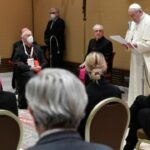 “Vossa vocação é elevada e exigente, requer ‘mãos puras e desinteressadas’ para transmitir a verdade e a beleza”, diz Papa.
